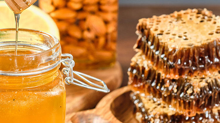 Ingredient miraculos: Ce este mierea de Manuka? Care sunt beneficiile mierii de Manuka?