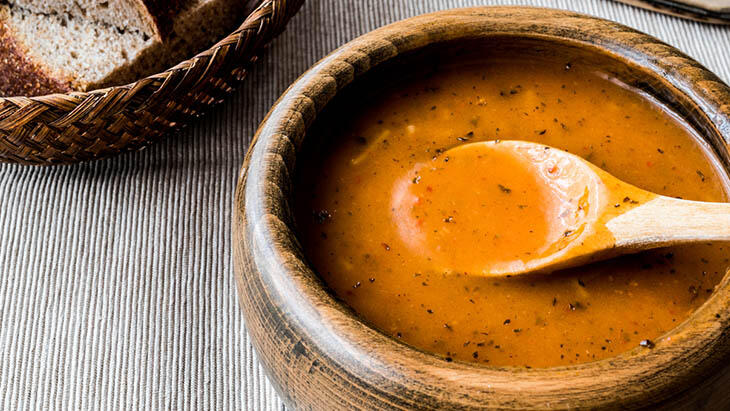 Rețetă de supă ezogelină de casă - Cum să faci o supă ezogelin ușoară?
