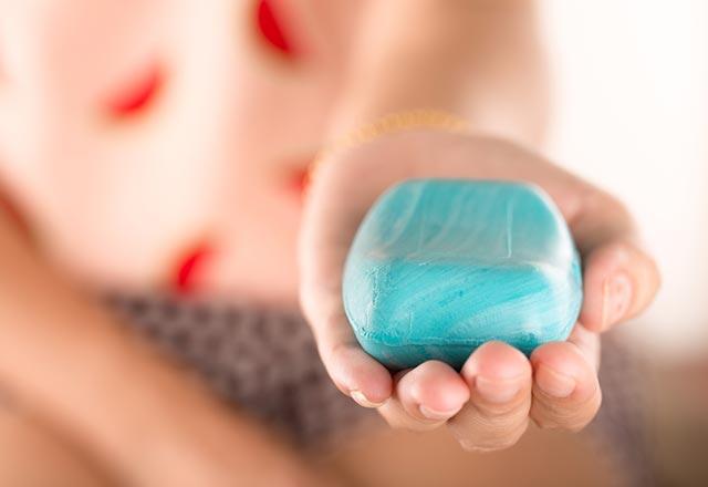 Káros-e szappannal megmosni az arcunkat?
