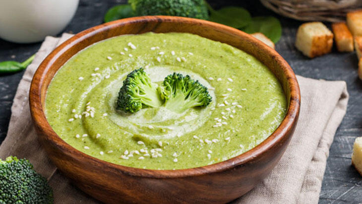 Hvordan laver man broccolisuppe? Mælk broccoli suppe opskrift