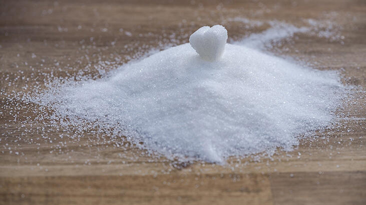 Combien de grammes, combien de ml (milligrammes) et combien de lts (litres) dans 1 kg de sucre en poudre ?