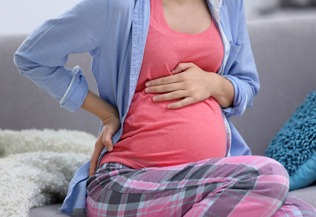Was verursacht eine Plazentaadhäsion während der Schwangerschaft?