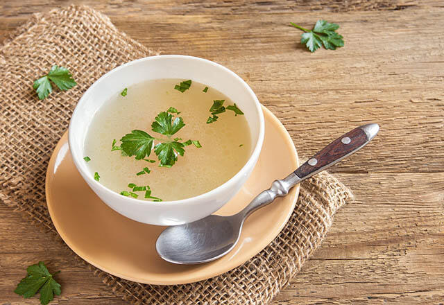 Rezept für Knochenbrühe-Suppe