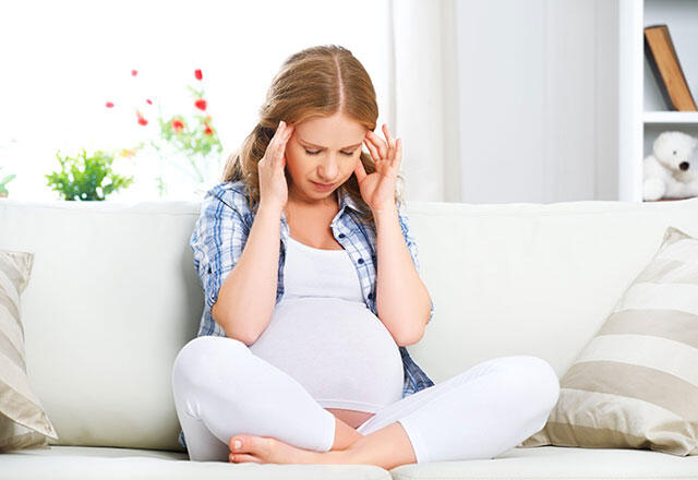Vigyázz a migrénre és a fejfájásra a terhesség alatt!