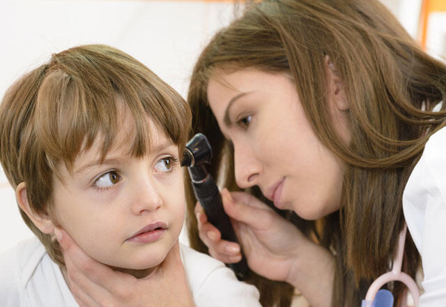 Symptômes d'infection de l'oreille moyenne et moyens de prévenir