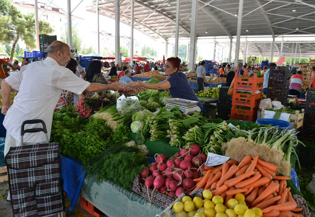 A piacok kedden alakultak Isztambulban