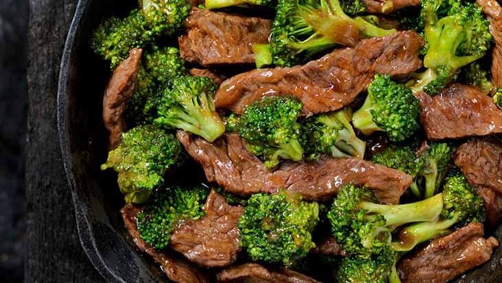 6 retete de broccoli care te vor face sa te impaci cu broccoli
